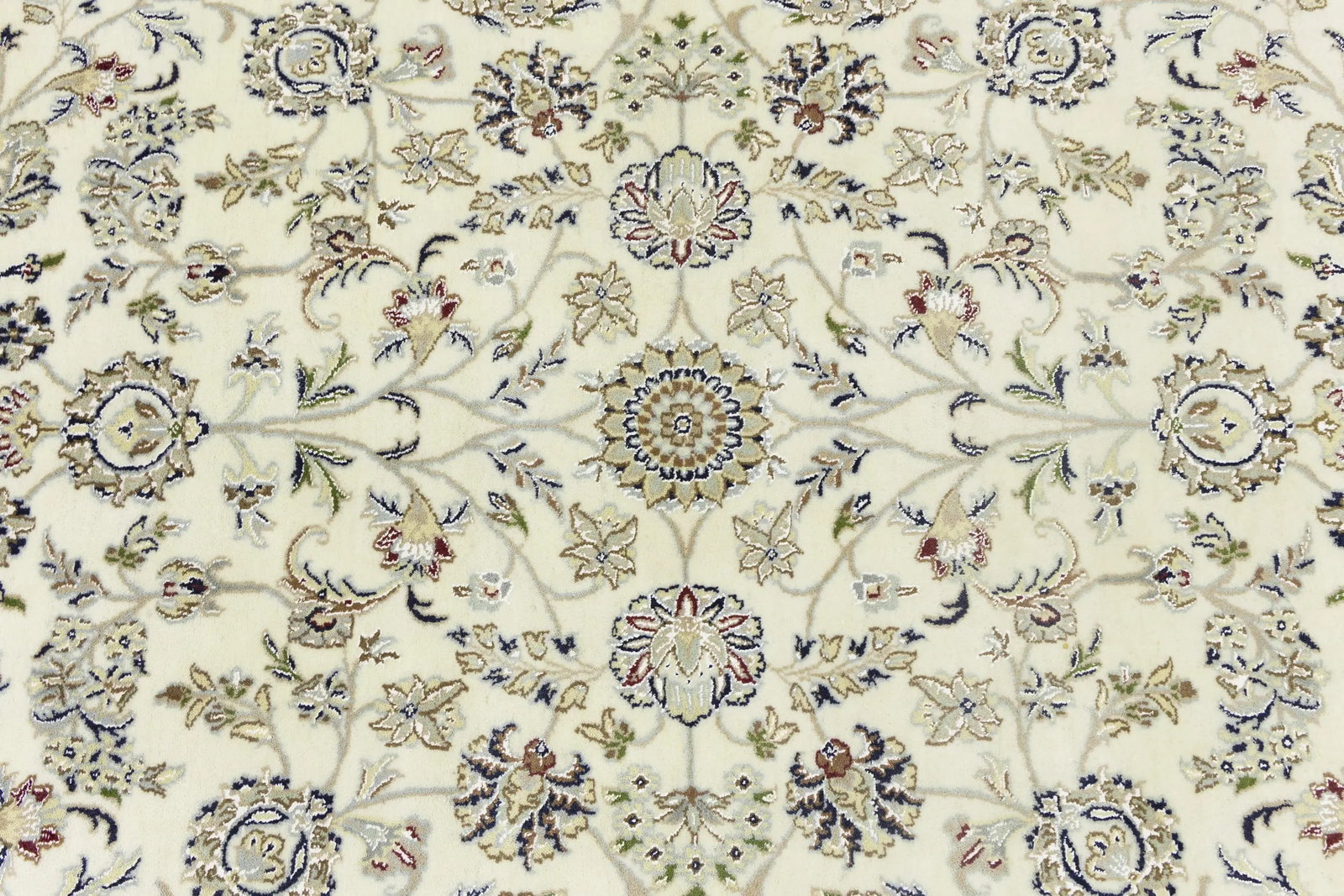 Cream Floral 6'5X9'9 Indo-Nain Oriental Rug - 9