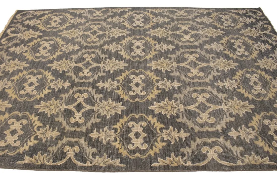 Brownish Gray Transitional Floral 6X9 Oriental Rug - 10