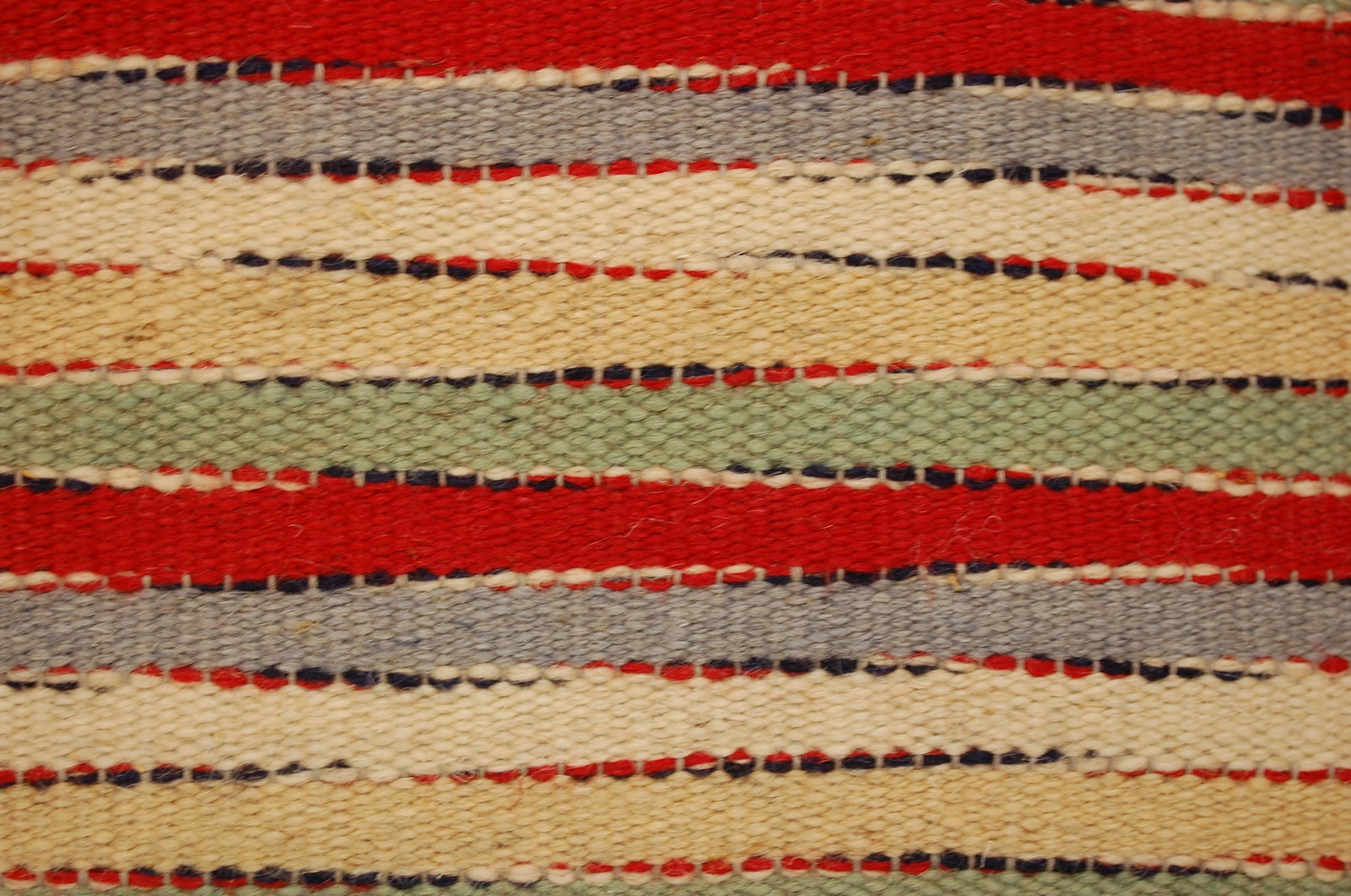 Hand-Made Pillow Cushion Rug 1'4" x 1' 5" - 2