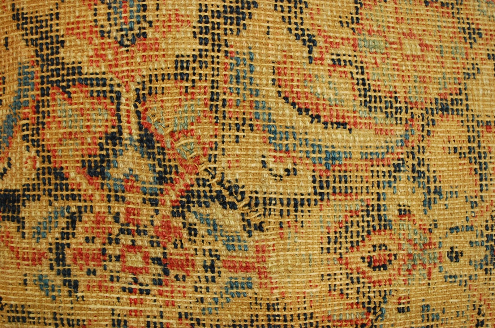 Hand-Made Pillow Cushion Rug 1'6" x 1' 8" - 3