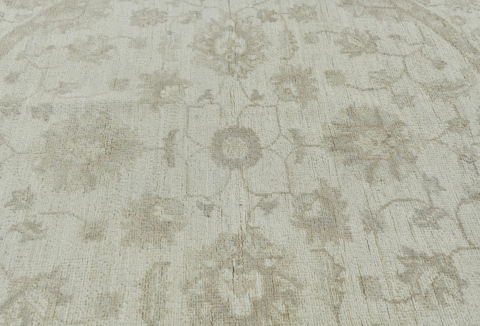 Muted Beige Floral Transitional 5x5 Oushak Oriental Round Rug - 6