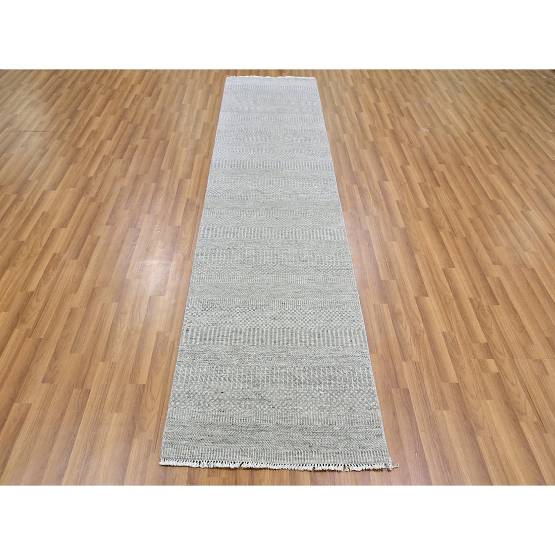 Gainsboro Gray Undyed Wool Hand Knotted Modern Grass Design Runner Rug - 2
