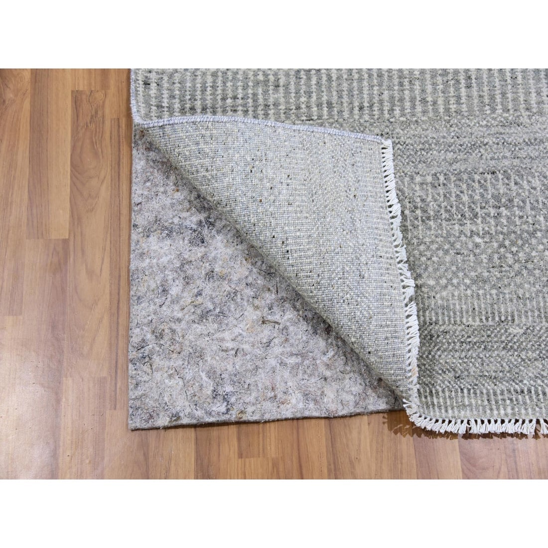 Gainsboro Gray Undyed Wool Hand Knotted Modern Grass Design Runner Rug - 3