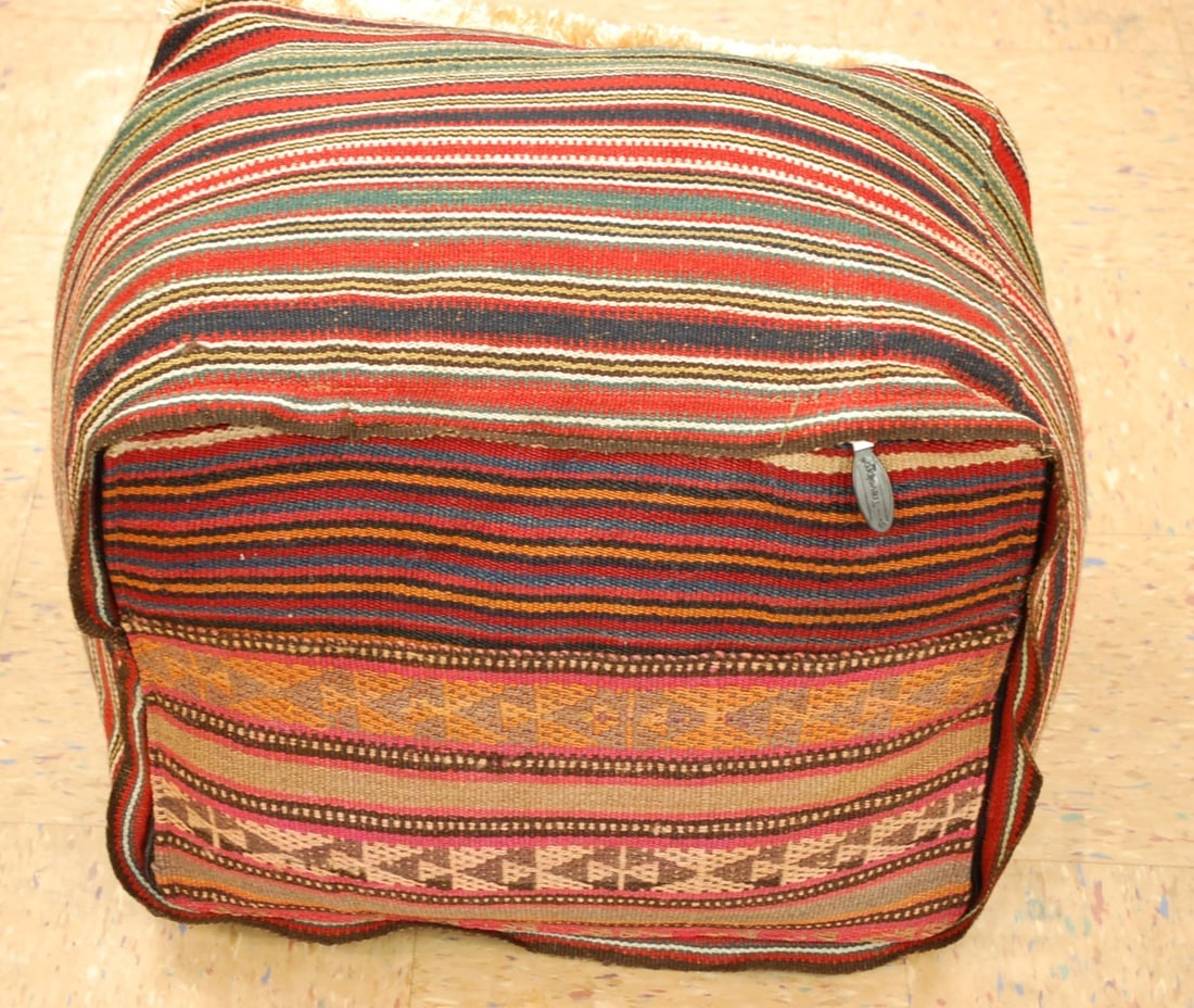 Highly Detailed Fine silk sumak kilim Rug Very Soft Wool cushion 1.8x1.8x1.3 h - 4