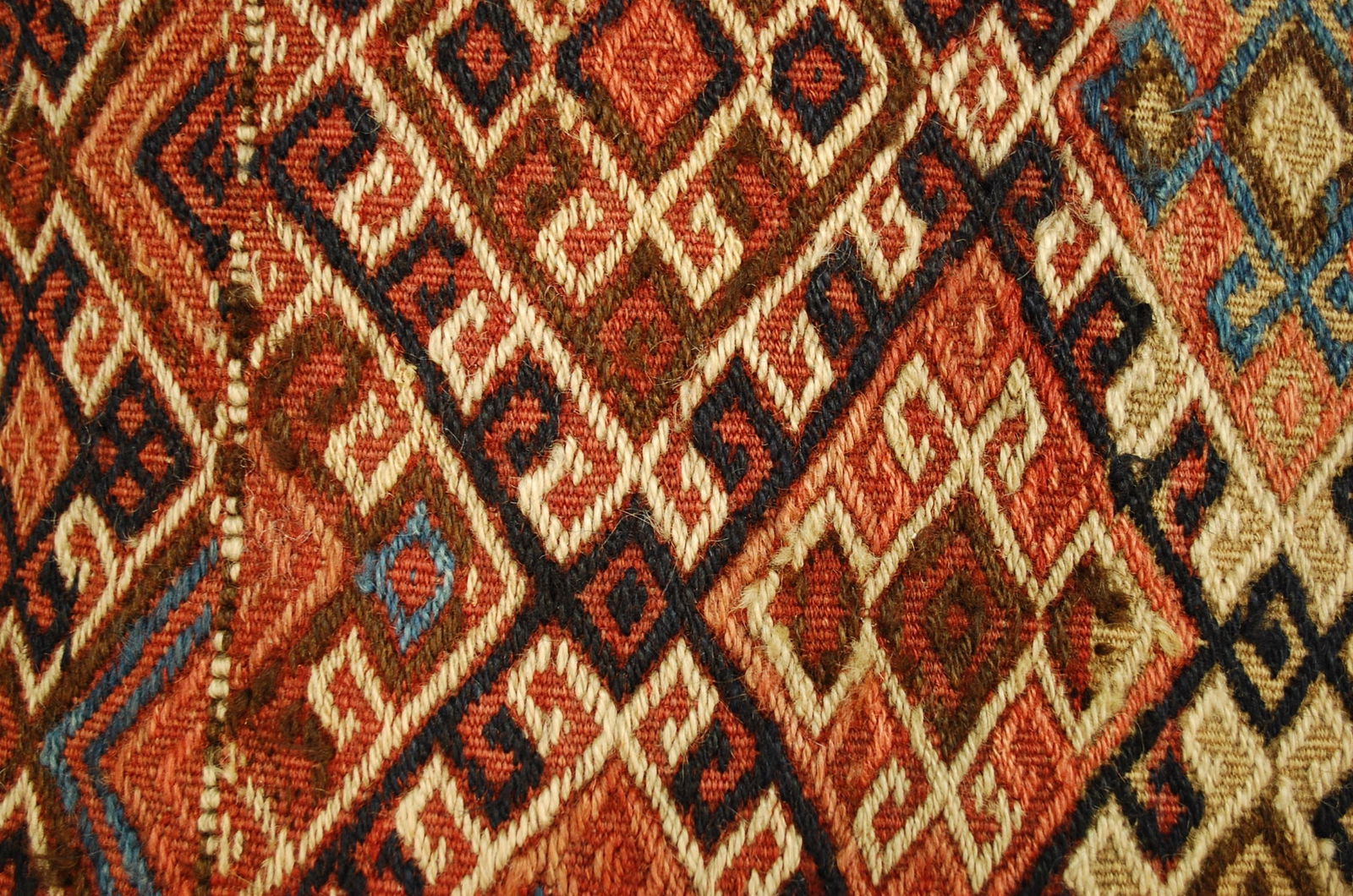 Hand-Made Pillow Cushion Rug 1'6" x 1' 8" - 2