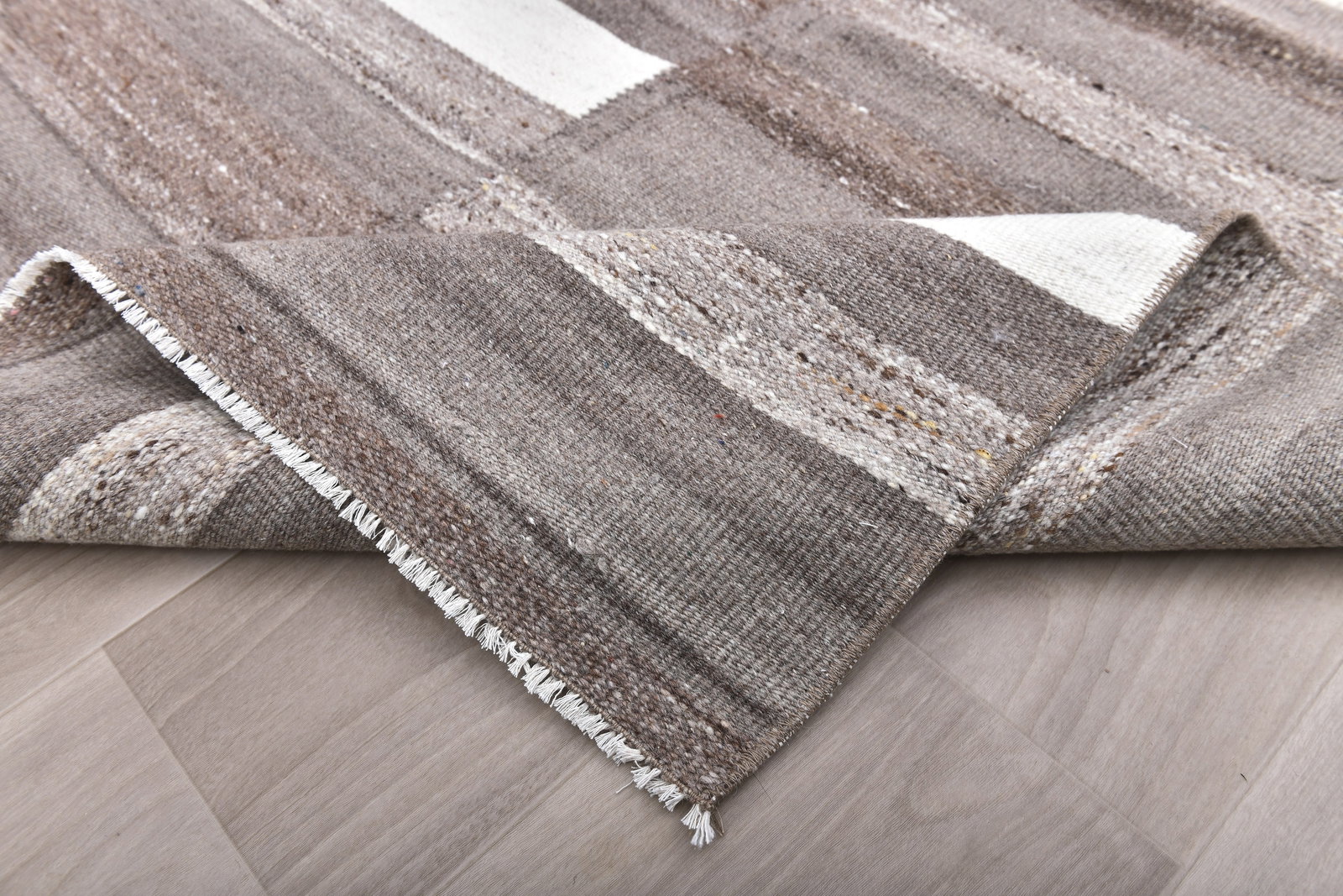 4'5'' x 6'3'' Turkish Handmade Kilim Rug - 241949 - 12