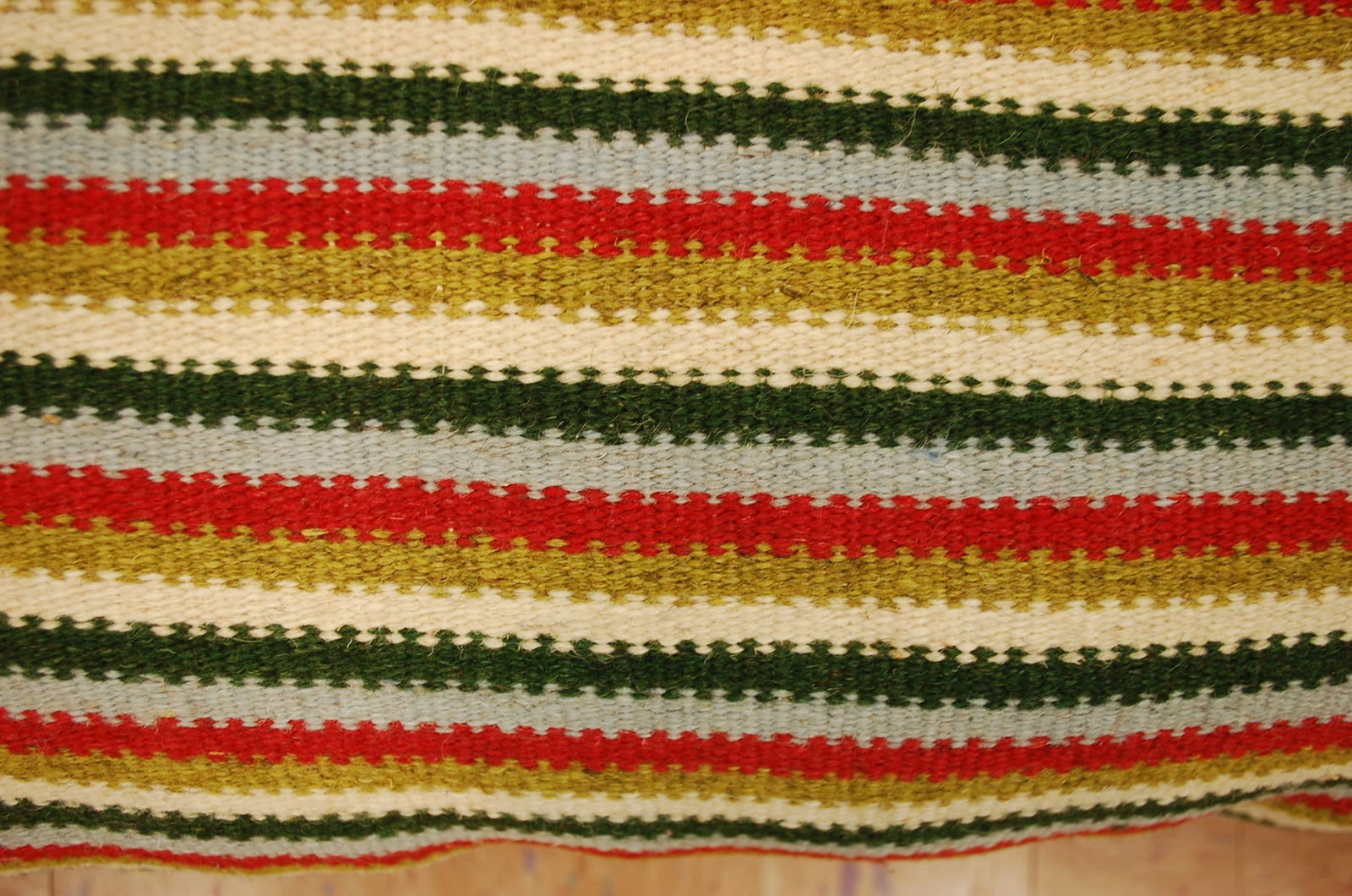 Hand-Made Pillow Cushion Rug 1'3" x 2' - 2