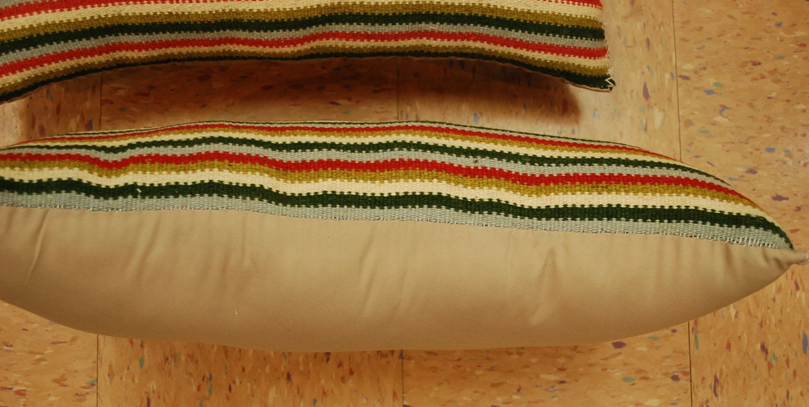Hand-Made Pillow Cushion Rug 1'3" x 2' - 4