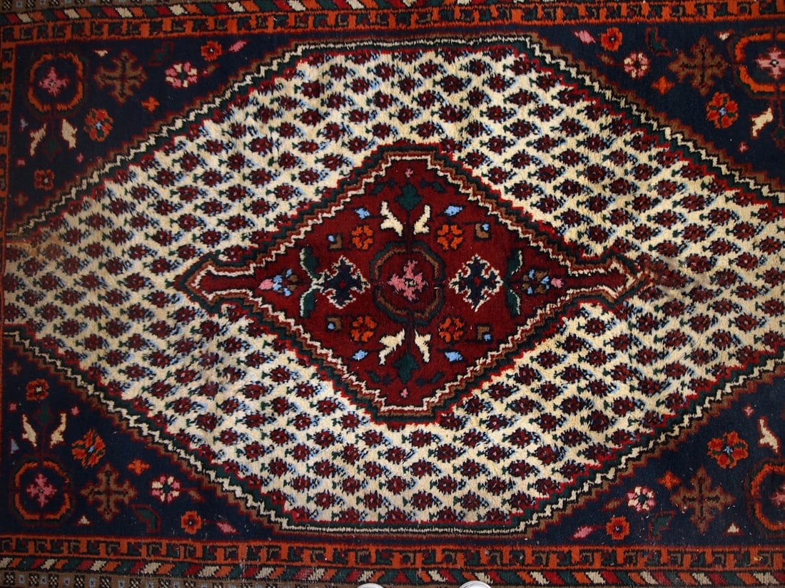 Handmade vintage Persian Hamadan rug 5.7' x 7.9' (175cm x 240cm) 1970s - 4