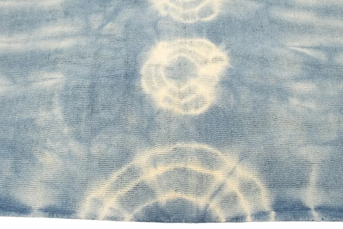 Blue Tie-Dye 5X8 Hand-Tufted Modern Rug - 6
