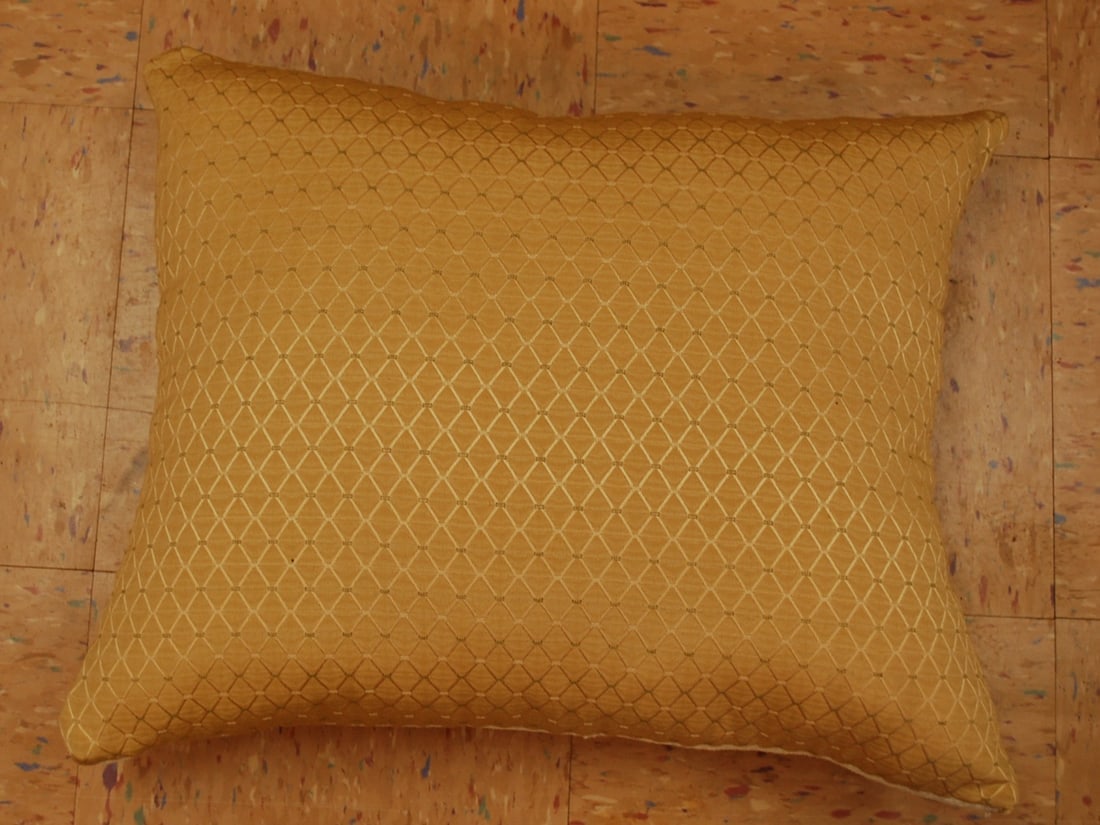 Hand-Made Pillow Cushion Rug 1'6" x 1' 8" - 3