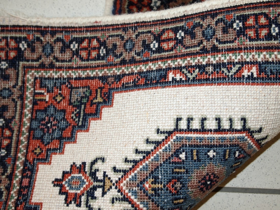 Handmade vintage Persian Hamadan rug 1.3' x 1.9' (41cm x 59cm) 1970s - 4