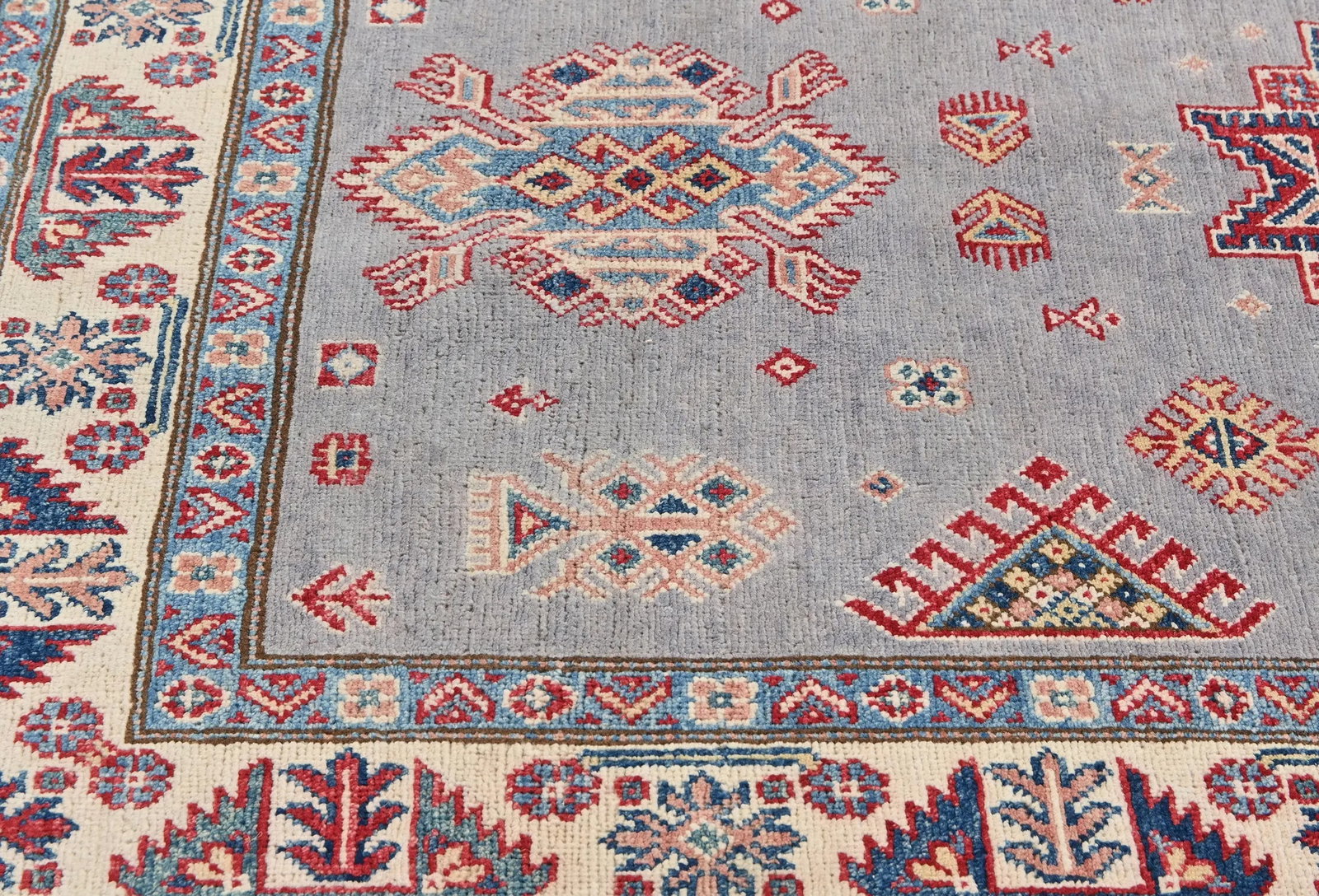 Light Gray Geometric Modern 4X6 Kazak Pakistan Rug - 12