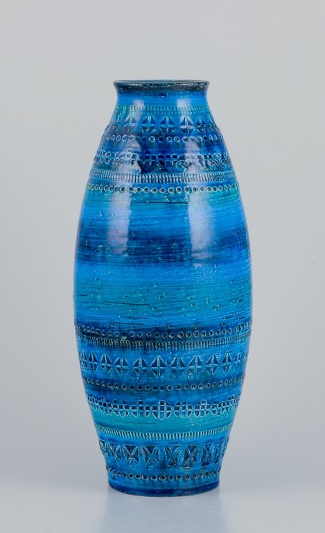 Aldo Londi (1911-2003) for Bitossi, Italy. Large ceramic vase with azure blue glaze. (1 of 6)