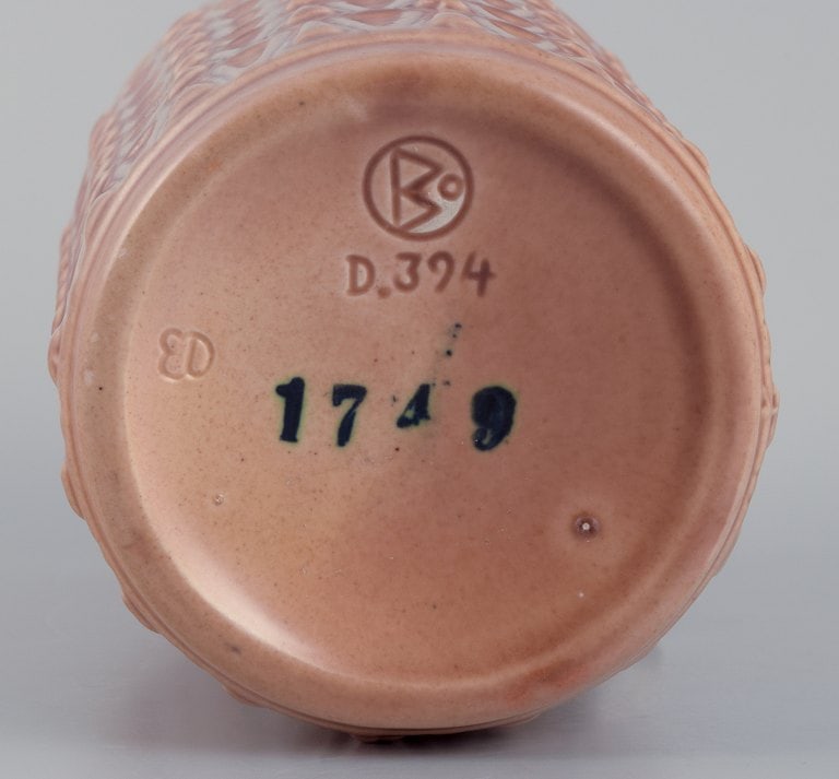 Ewald Dahlskog for Bo Fajans, Sweden. Ceramic vase with geometric pattern. - 6