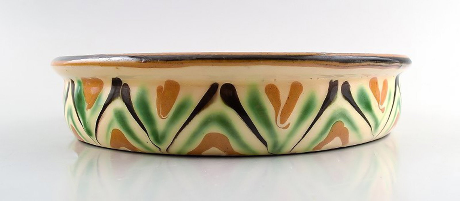 Kähler, Denmark, glazed stoneware form.: Title: Kähler, Denmark, glazed stoneware form. Description: Kähler, Denmark, glazed stoneware form. Approximately 1940s. Marked. Dimensions: 16.5 x 3.5 cm. In very good condition. Brand: