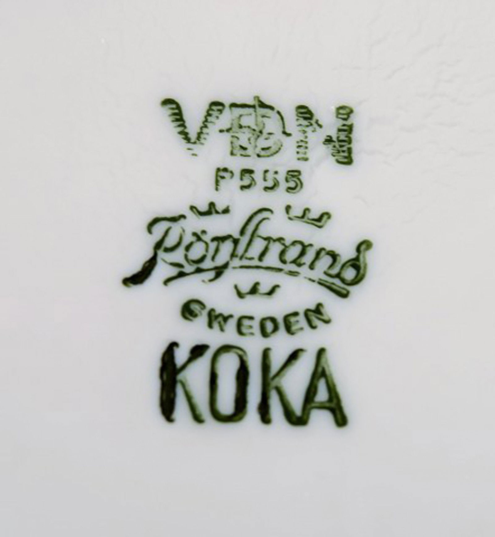 Hertha Bengtsson (1917-1993) for Rörstrand. Set of 3 "Koka" bowls, service in glazed stoneware. - 7