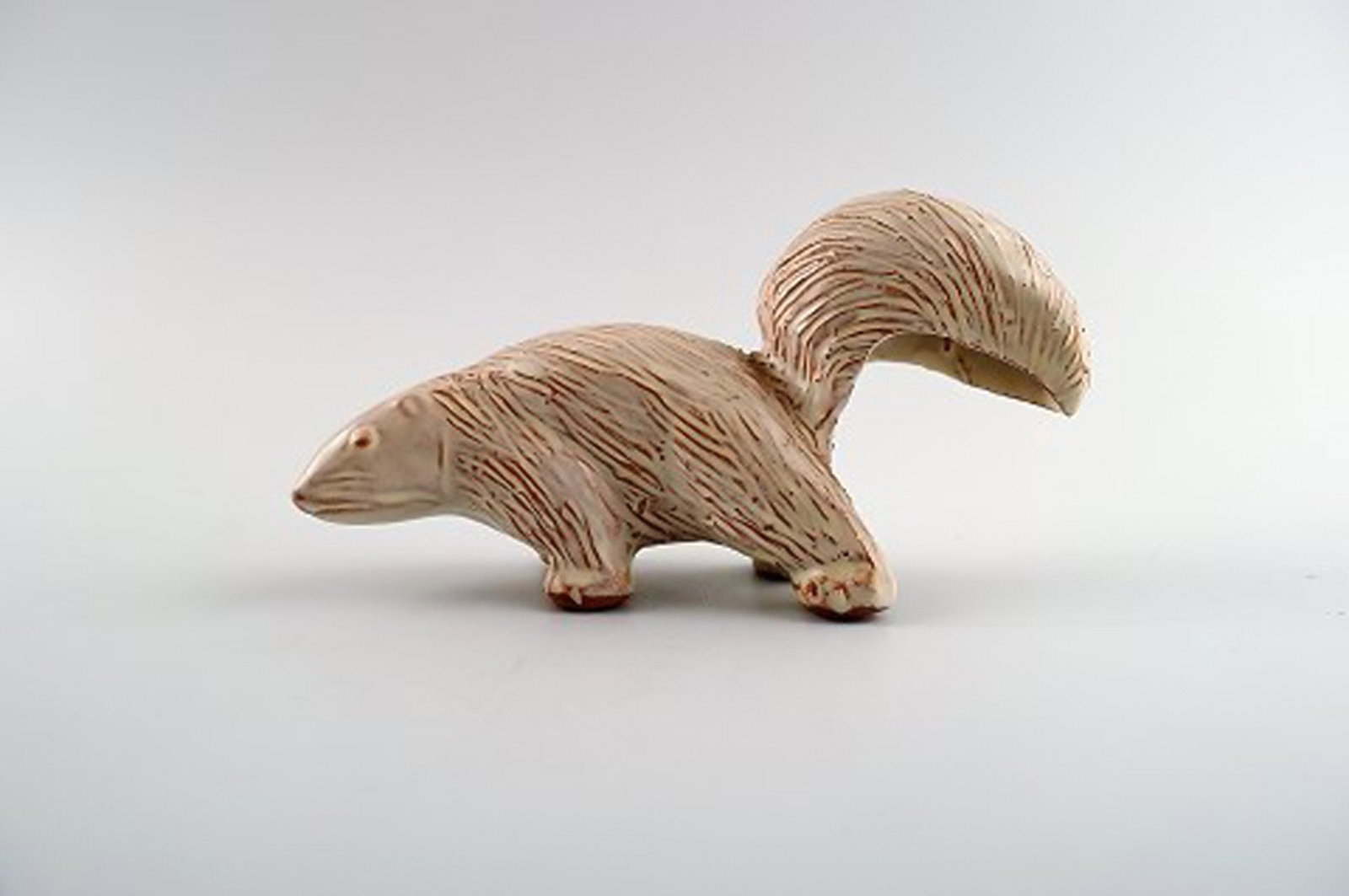 Höganäs, two pottery figurines, cat and skunk. Swedish design. - 4