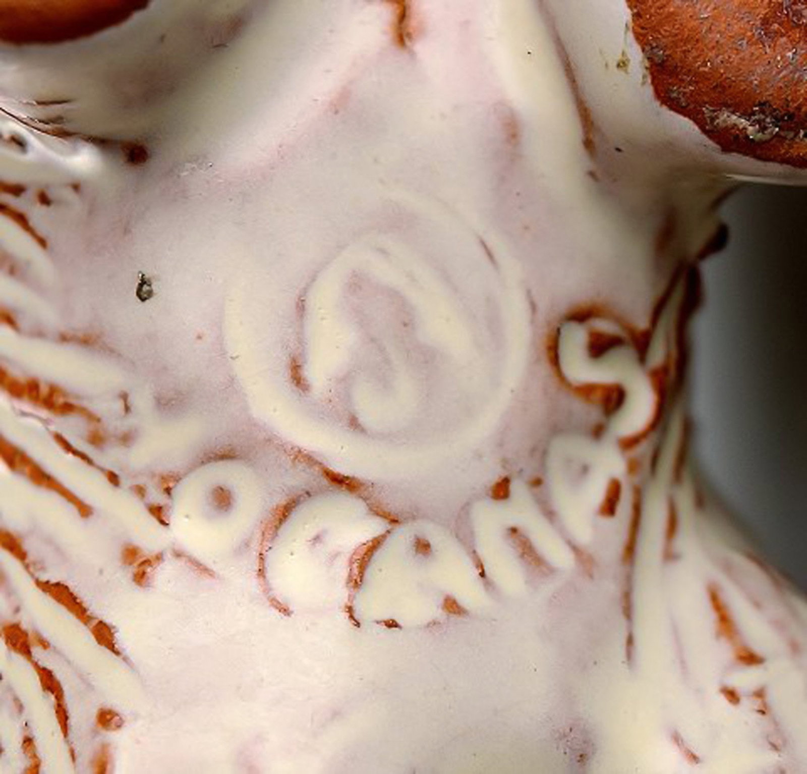 Höganäs, two pottery figurines, cat and skunk. Swedish design. - 6