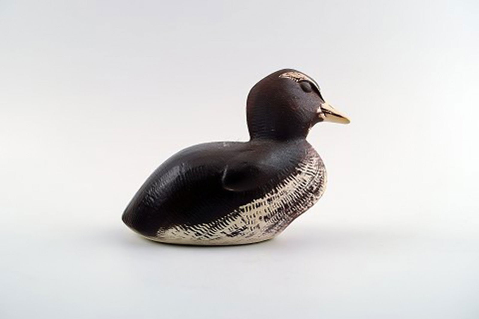 Paul Hoff for Gustavsberg, eider duck in stoneware. - 2