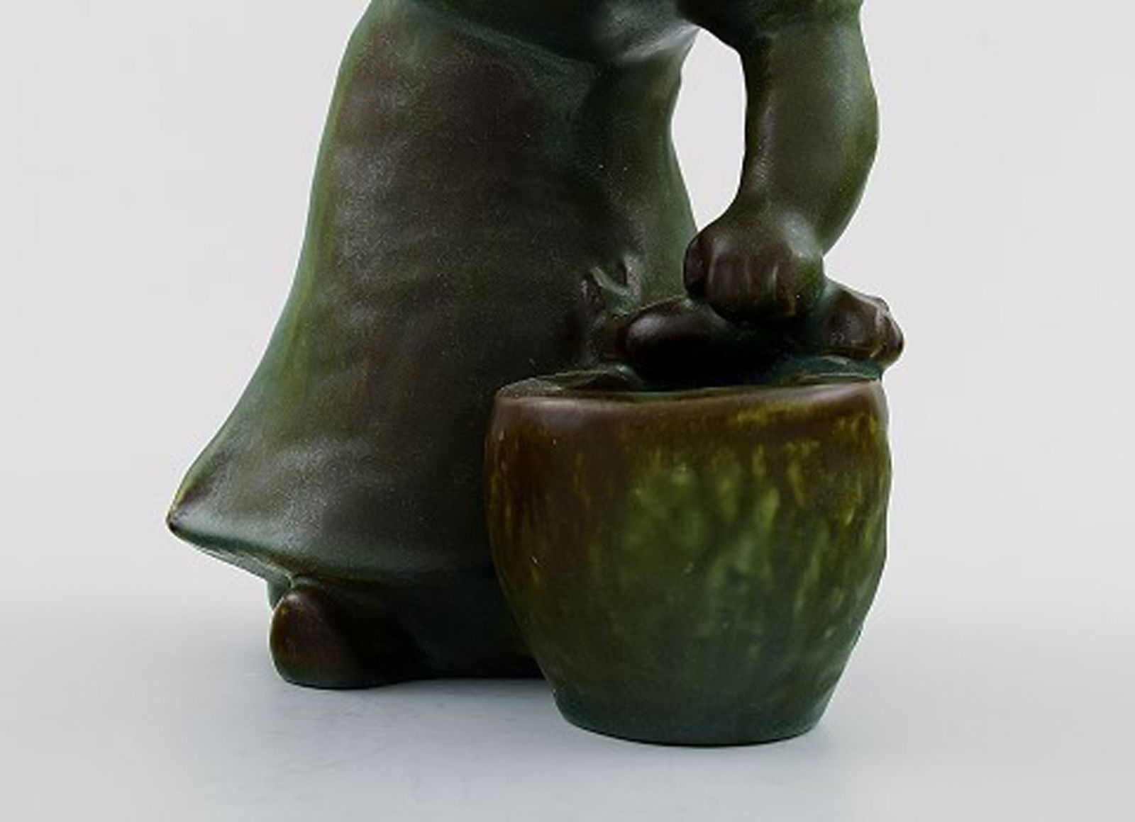 Michael Andersen pottery from Bornholm. Large figure of fisherman's wife. - 3