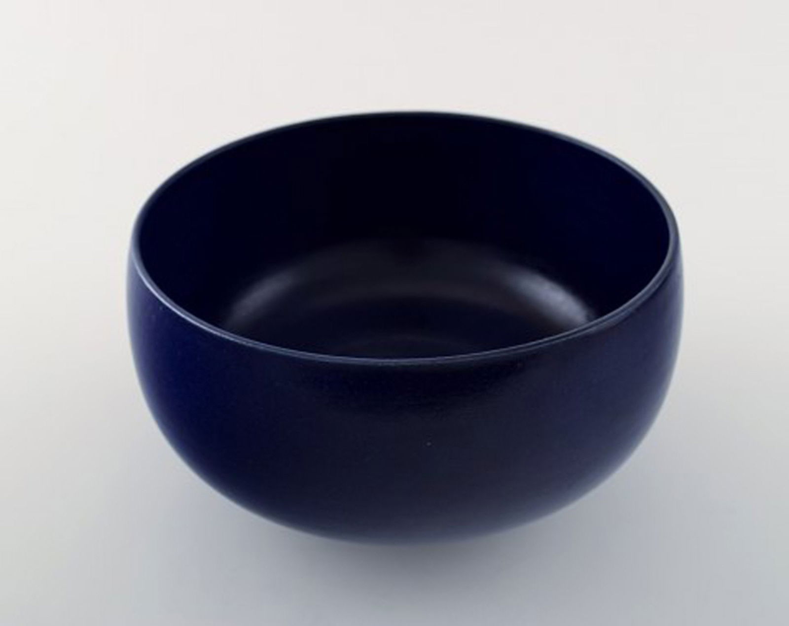 Unique Ceramics bowl by Birthe Sahl, Halvrimmen, Denmark. - 2