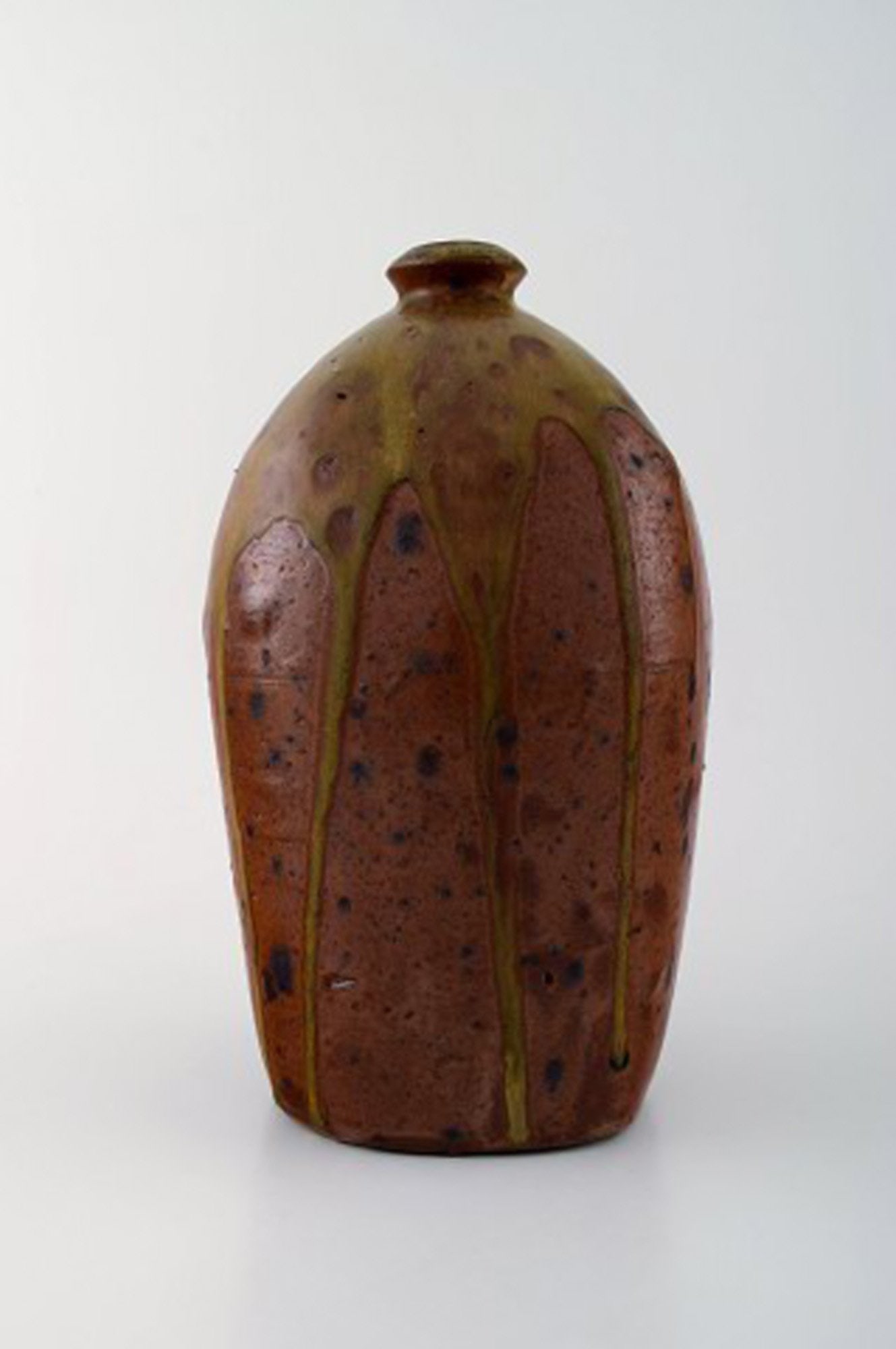 Dorthe Møller, own workshop, ceramic vase in rustic style. Raku burned. - 2