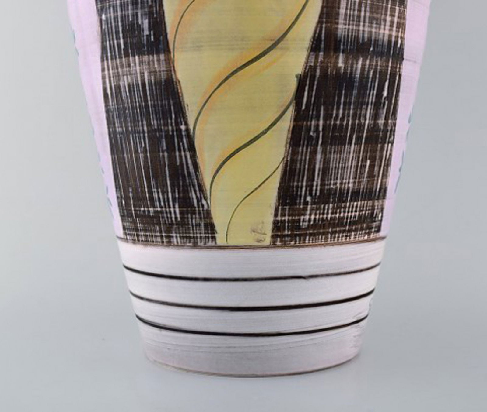 Laholm keramik. Colossal unique floor vase in glazed ceramics with negresses in colorful dresses. - 7