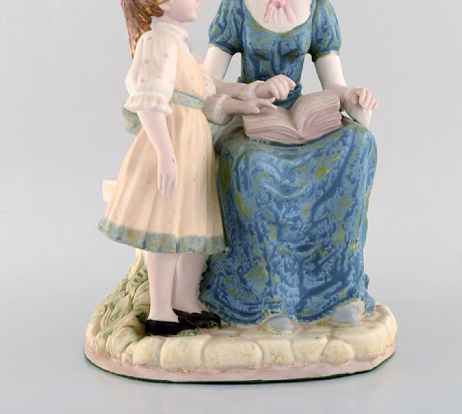 PAL, Spain. Large sculpture in glazed ceramics. Mother with daughter. 1980's. - 3