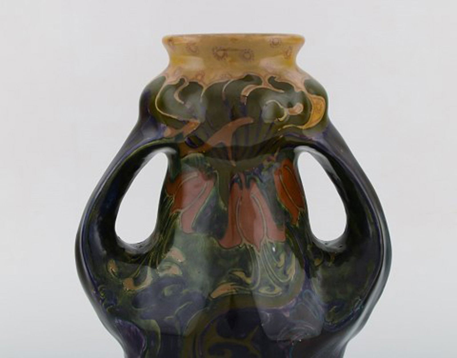 Rozenburg, Den Haag. Large art nouveau vase with gloves in glazed ceramics with flowers. 1910 / - 3