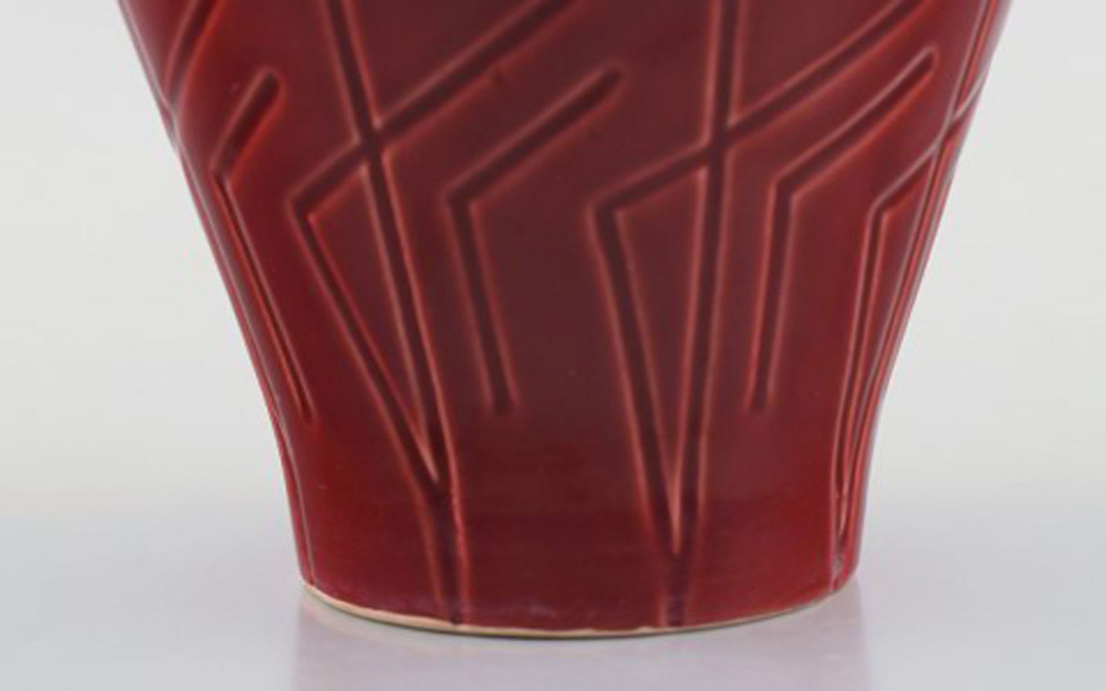 Five Bo Fajans Marianne flower pots in glazed ceramic. Beautiful red glaze and geometric pattern. - 5