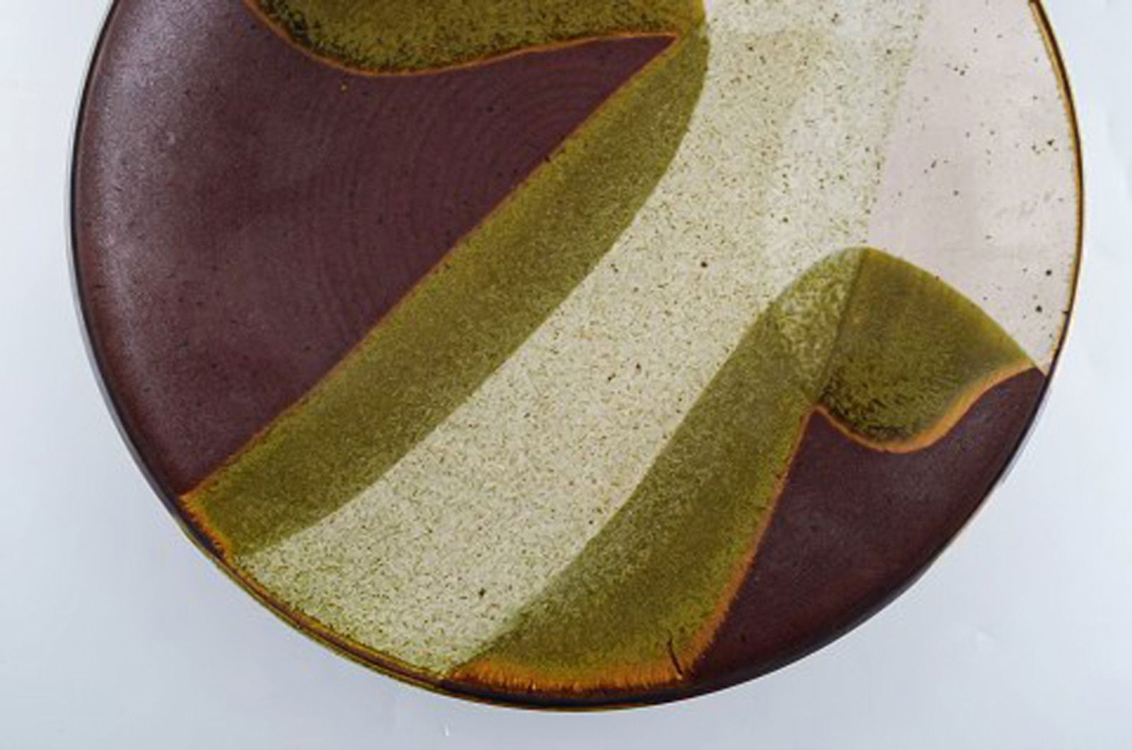 European studio ceramist. Unique dish in glazed ceramics. Dated 1985. Beautiful glaze in gray and - 2
