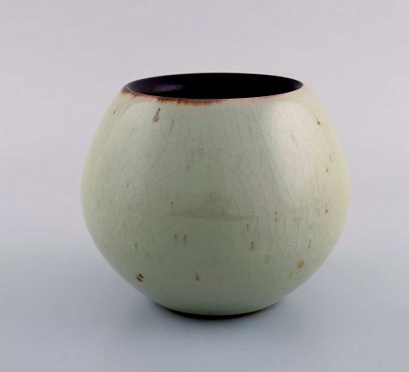 European studio ceramist. Unique vase in glazed ceramics. Beautiful crackled glaze in light earth - 2