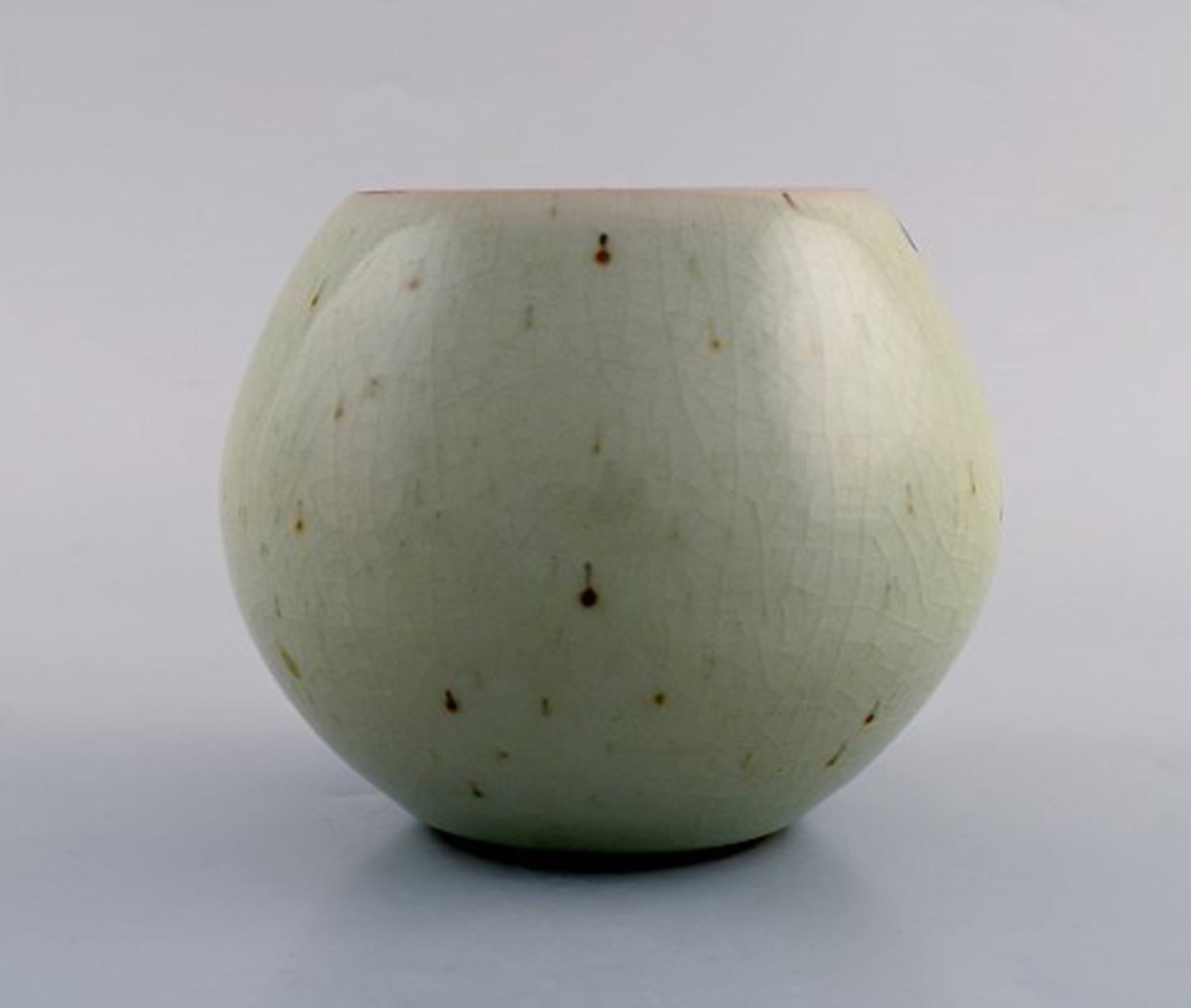 European studio ceramist. Unique vase in glazed ceramics. Beautiful crackled glaze in light earth - 3