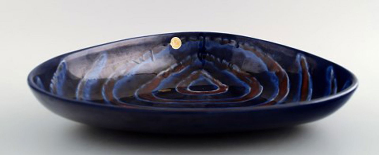 Gefle, Bo fajans bowl in modern design, blue-glazed. - 2