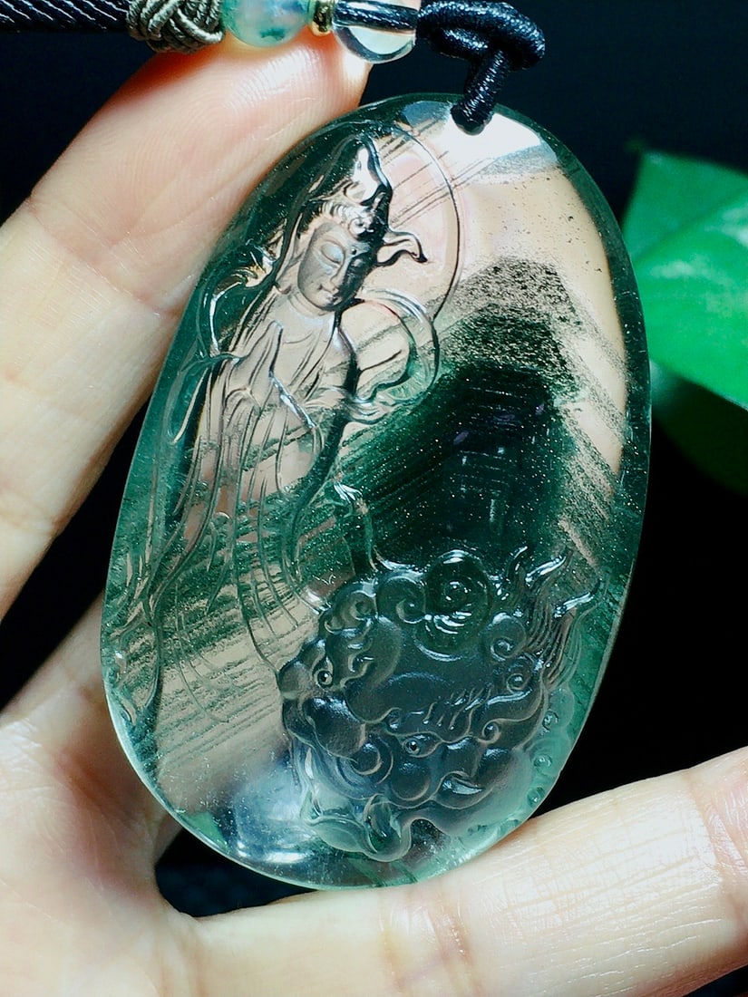 Green Crystal Pendant - Manjusri & Lion - 4