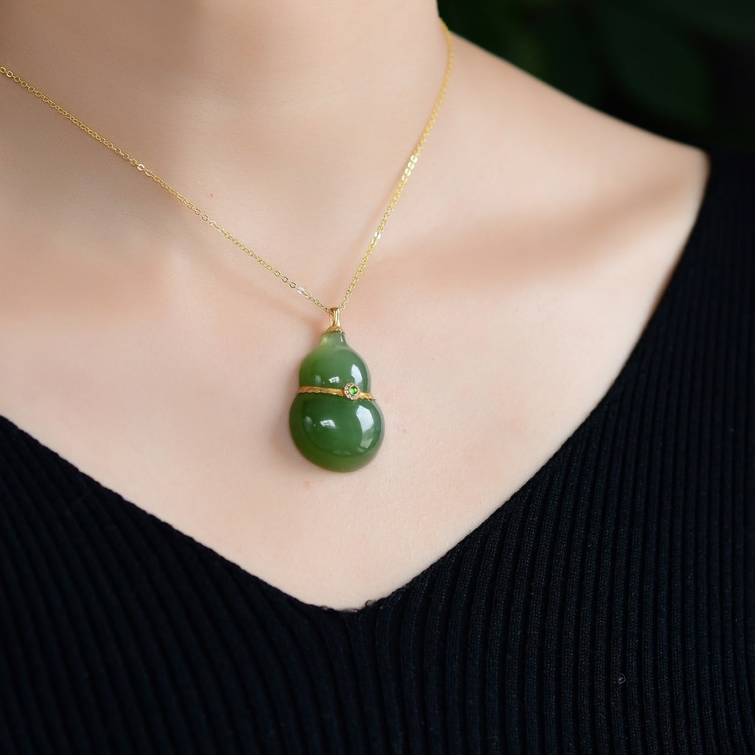 18K Gold Inlay Hetian Jade Gourd Pendant & Necklace - 5