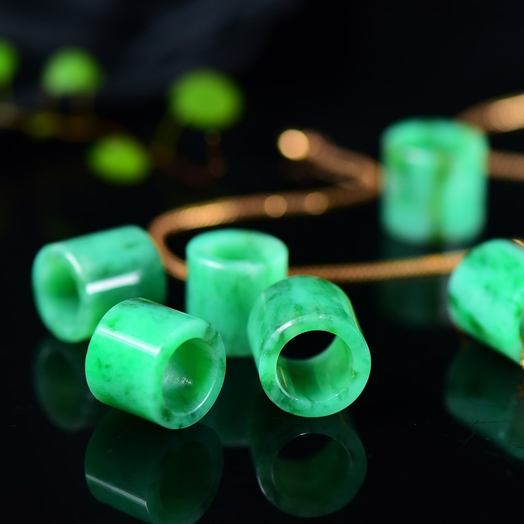 Green Jadeite Pendant - Lu Lu Tong - 4