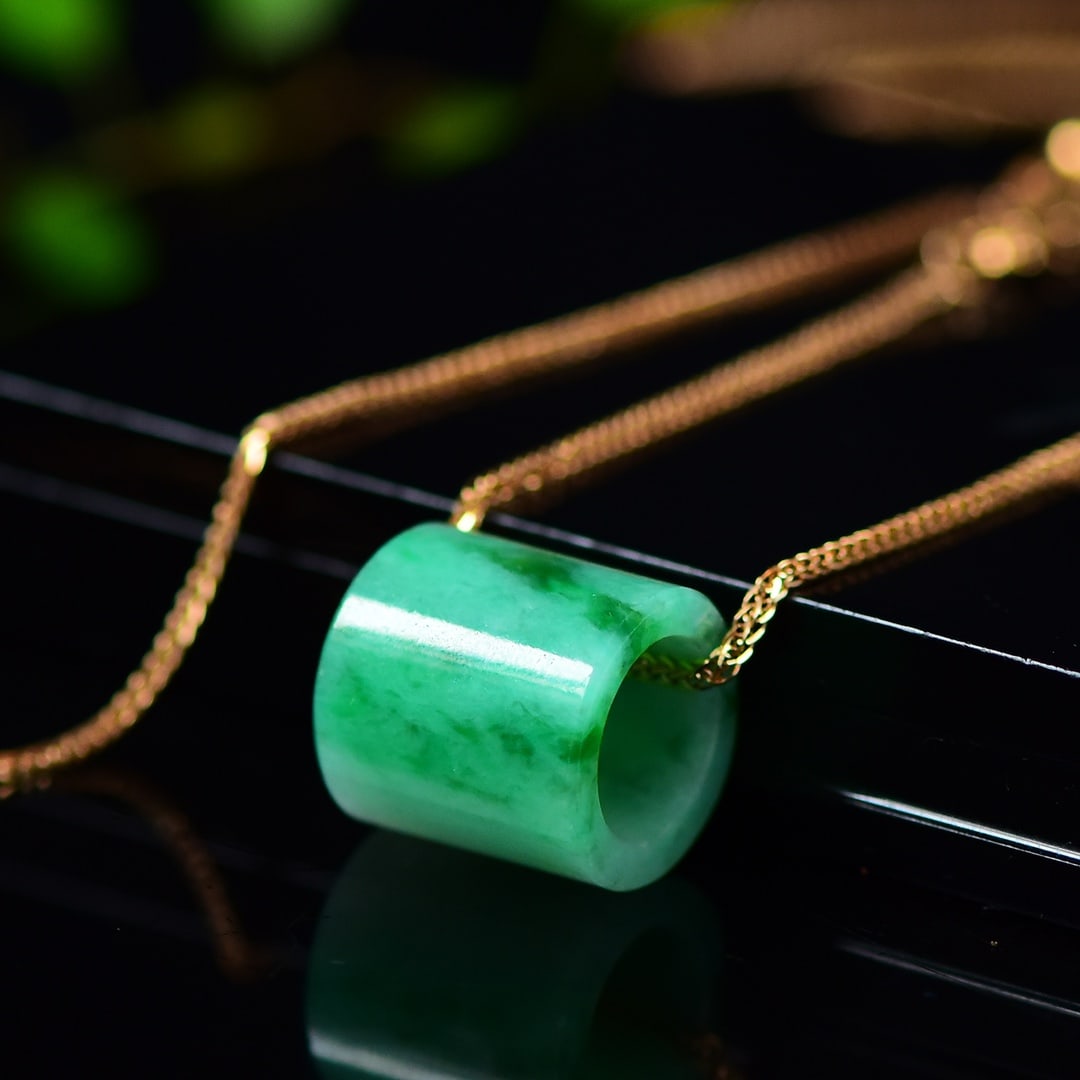 Green Jadeite Pendant - Lu Lu Tong - 5