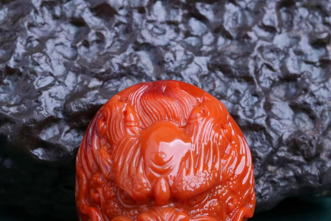 Nanhong Agate Pendant - Dragon - 2