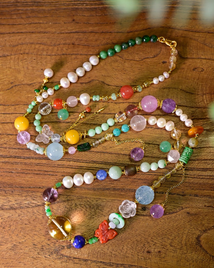 Nanhong Agate,Aquamarine,Pearl,White Crystal,Jadeite,Amethyst,Beeswax Necklace: Title: Nanhong Agate,Aquamarine,Pearl,White Crystal,Jadeite,Amethyst,Beeswax Necklace Origin: Chinese Date/Period: After2024 Materials: Nanhong Agate,Aquamarine,Pearl,White Crystal,Jadeite,Amethyst,Be