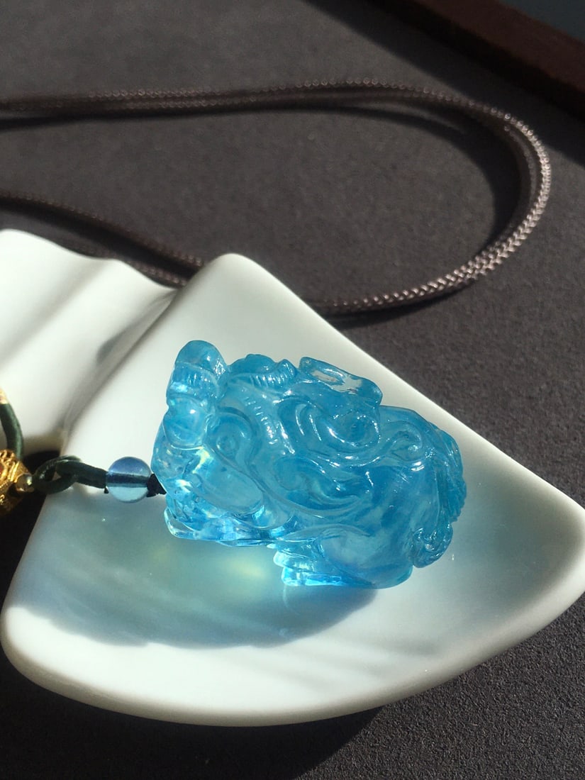 Natural Aquamarine Hand-carved Pixiu Penmdant with Certificate - 5