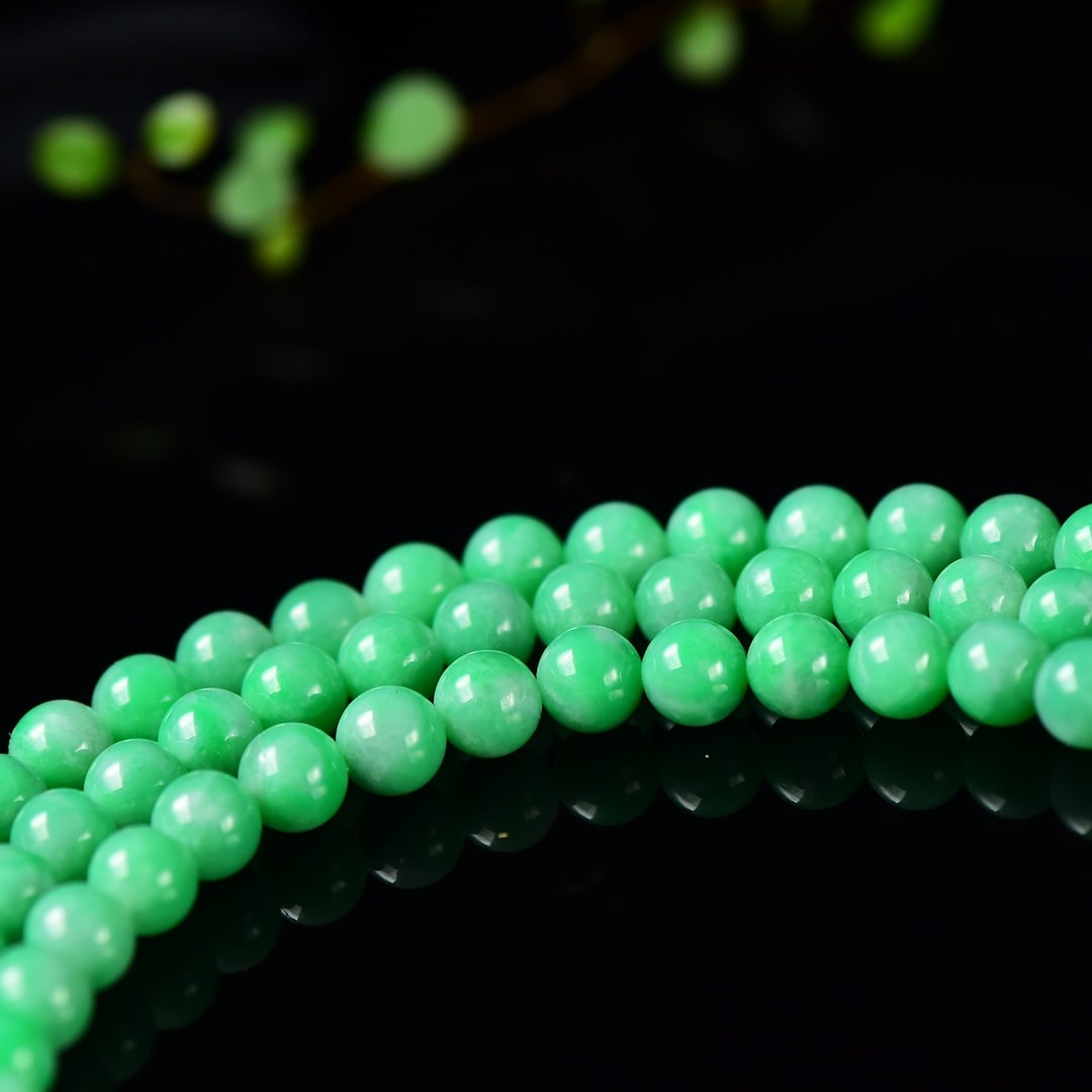 7.7-8.5mm Green Jadeite Beads Necklace - 4