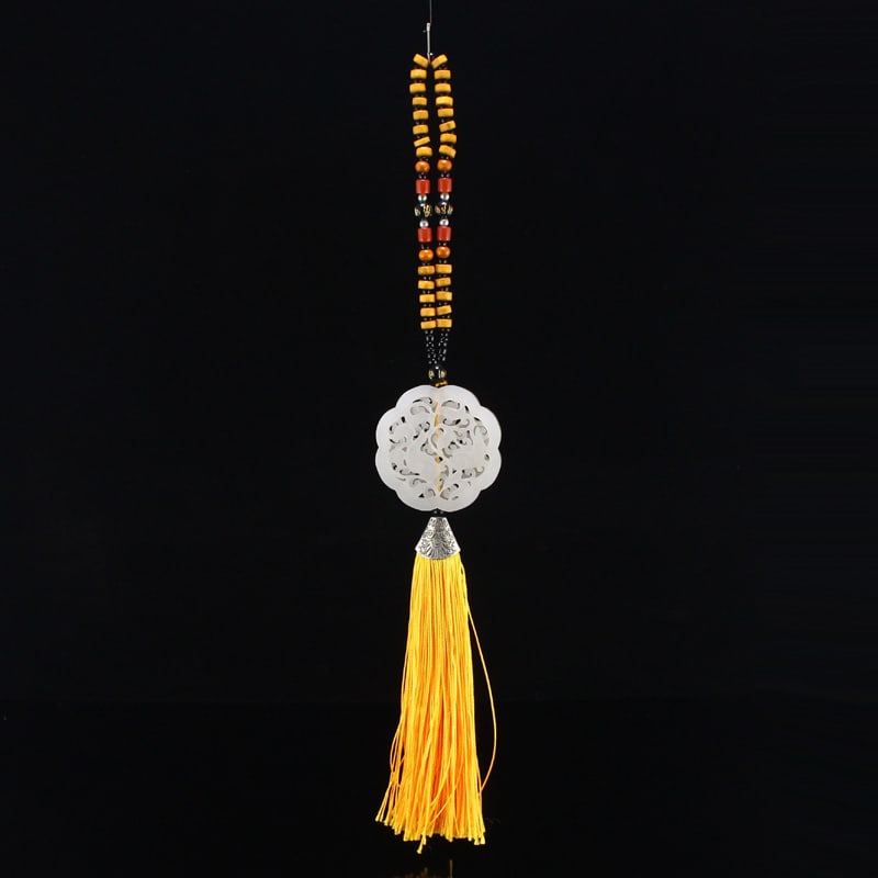 Openwork Hetian Jade Pendant - Fish: Title: Openwork Hetian Jade Pendant - Fish Origin: Chinese Date/Period: After2020 Materials: Hetian Jade Dimensions: 55x55x8(mm) 2.17x2.17x0.31(inches) Weight 0.10 lbs/47.04g Reserve: $118.00