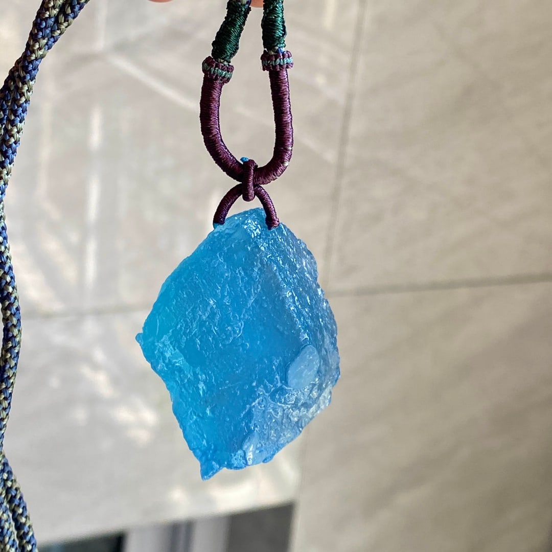 Natural Aquamarine Original Stone Pendant w Certificate: Title: Natural Aquamarine Original Stone Pendant w Certificate Origin: Chinese Date/Period: After2025 Materials: Aquamarine Dimensions: 50x30x20(mm) 1.97x1.18x0.79(inches) Weight 0.12 lbs/52.9g Reserv