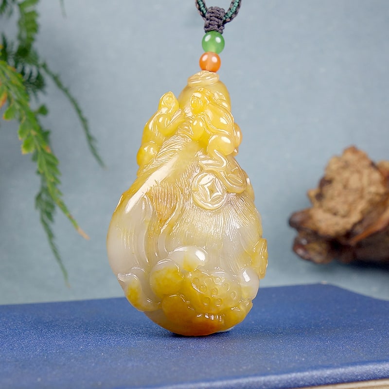 Natural Hetian Jade Hand-carved Lotus & Frog Pendant w Certificate: Title: Natural Hetian Jade Hand-carved Lotus & Frog Pendant w Certificate Origin: Chinese Date/Period: After2025 Materials: Hetian Jade Dimensions: 56x32x18(mm) 2.20x1.26x0.71(inches) Weight 0.09 lbs/