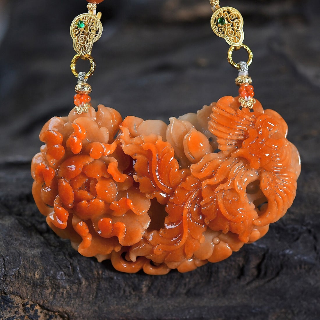 Red Jadeite Hand-Carved Phoenix Peony Pendant with Certificate: Title: Red Jadeite Hand-Carved Phoenix Peony Pendant with Certificate Origin: Chinese Date/Period: After2026 Materials: Jadeite Dimensions: 80x46x12(mm) 3.15x1.81x0.47(inches) Reserve: $999.00 Shippin