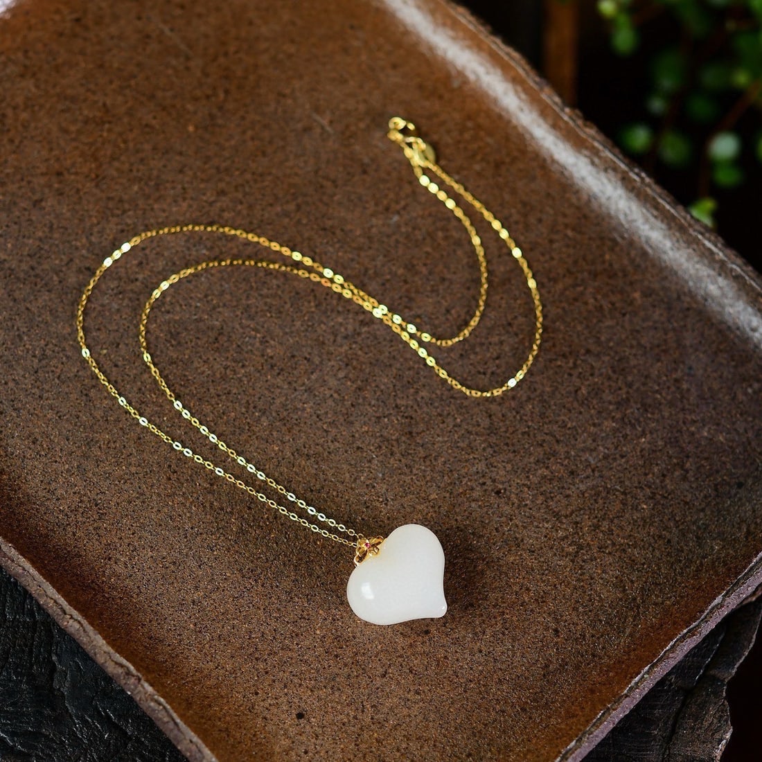 Hetian Jade Heart-shaped Pendant: Title: Hetian Jade Heart-shaped Pendant Origin: Chinese Date/Period: After2025 Materials: Hetian Jade Dimensions: 16x20.2x12(mm) 0.63x0.80x0.47(inches) Weight 0.01 lbs/6.41g Reserve: $258.00 Shipping