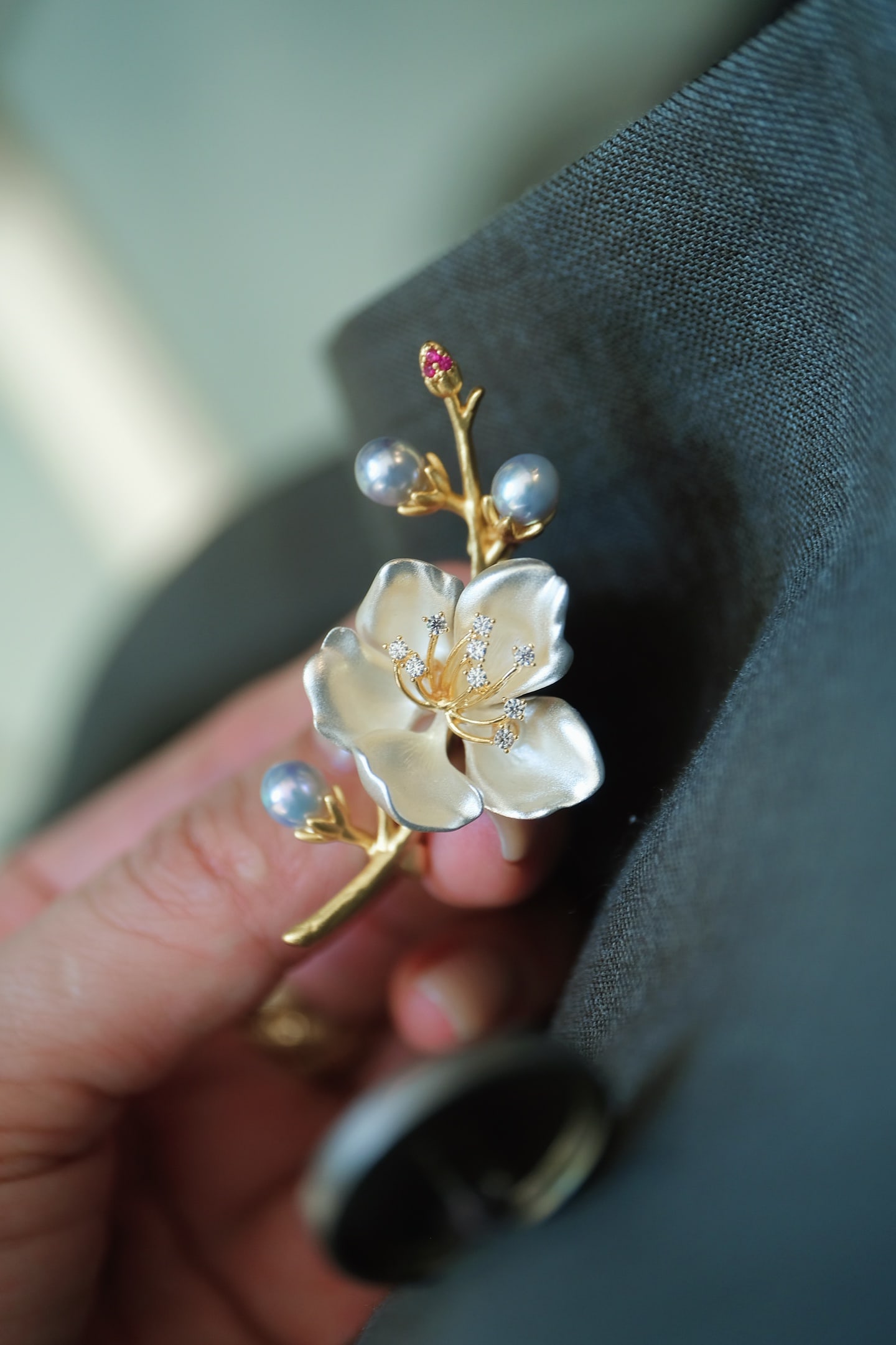 Pearl Plum Blossom Brooch - 3