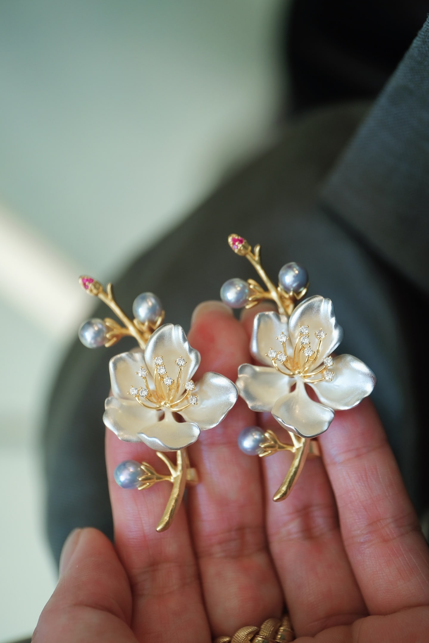 Pearl Plum Blossom Brooch - 4